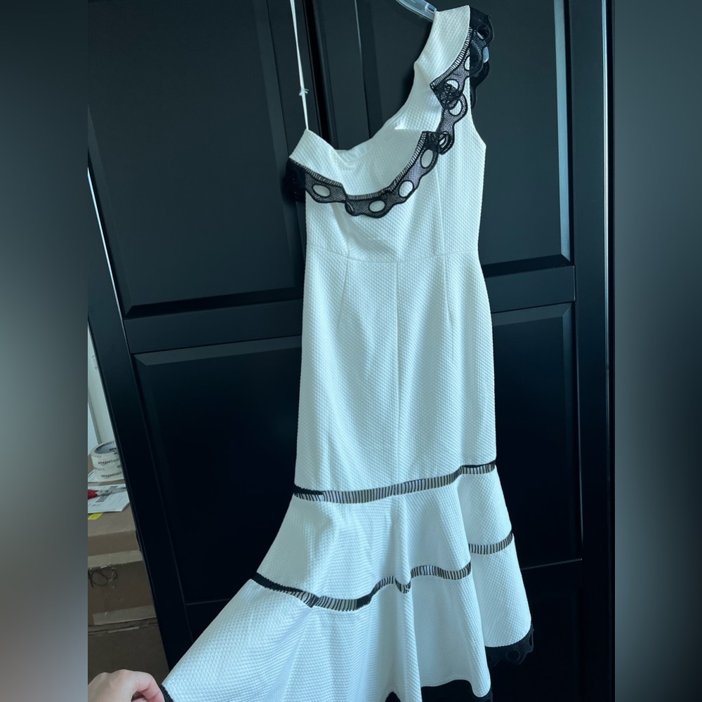 One shoulder dress